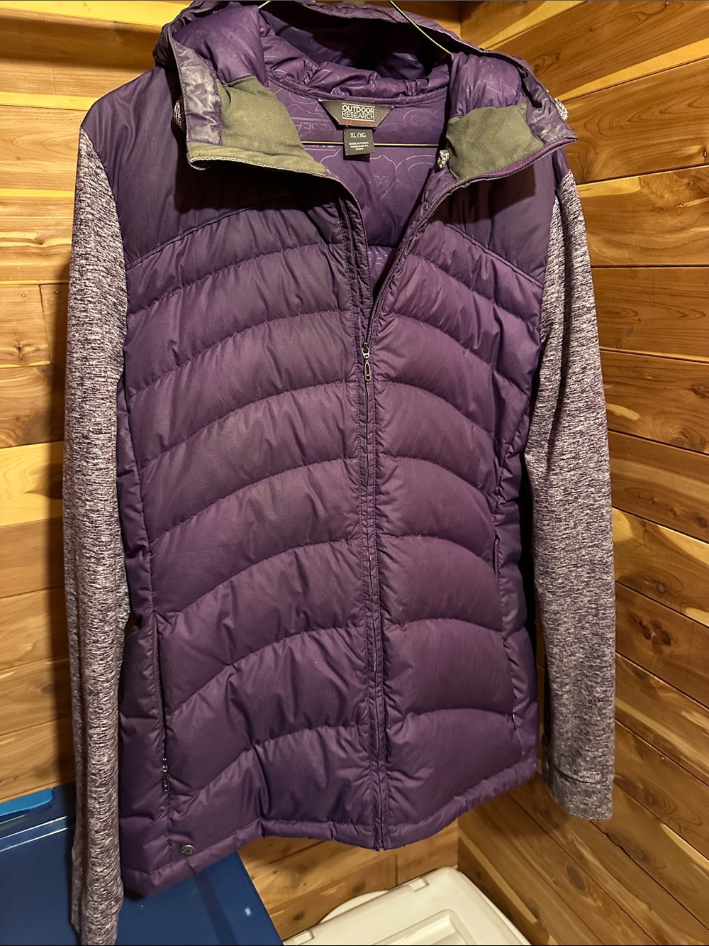 Outdoor Research Women's Purple Hybrid Puffer Jacket with Heathered Sleeves